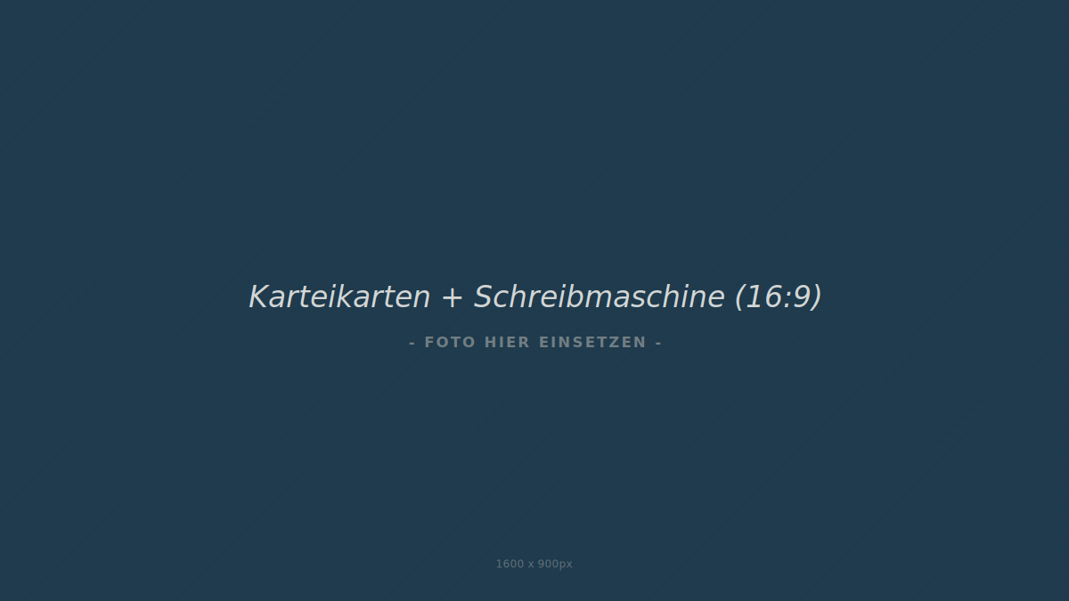 Karteikarten und Schreibmaschine